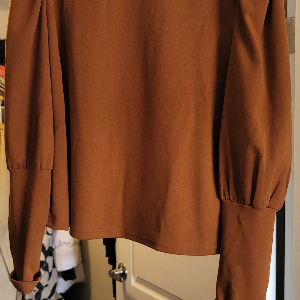 Brown buttoned top - Picture 2 of 2